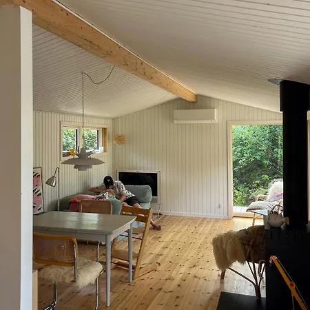 Cozy Summer House With Wild Garden Near The Yderby